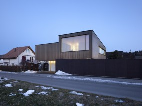 128 WWA 02 1012 AF015