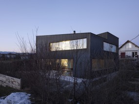 128 WWA 02 1012 AF018