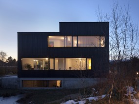 128 WWA 02 1012 AF020